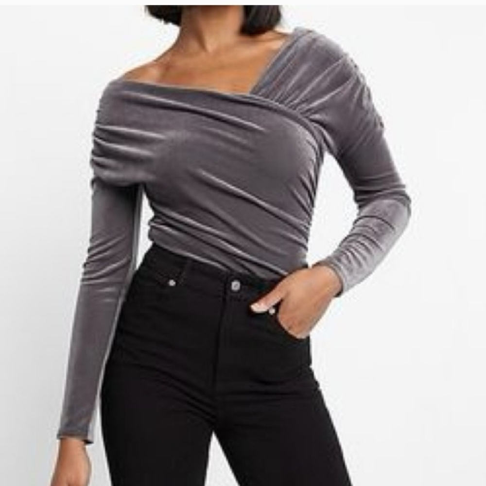 Women’s Express Body Contour Charcoal Velour Long Sleeve Bodysuit